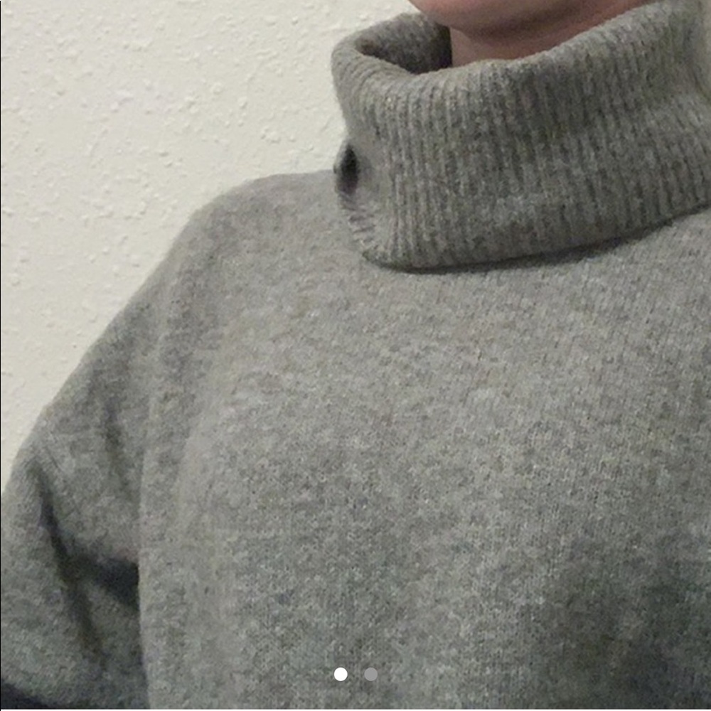 Green Turtle neck sweater
